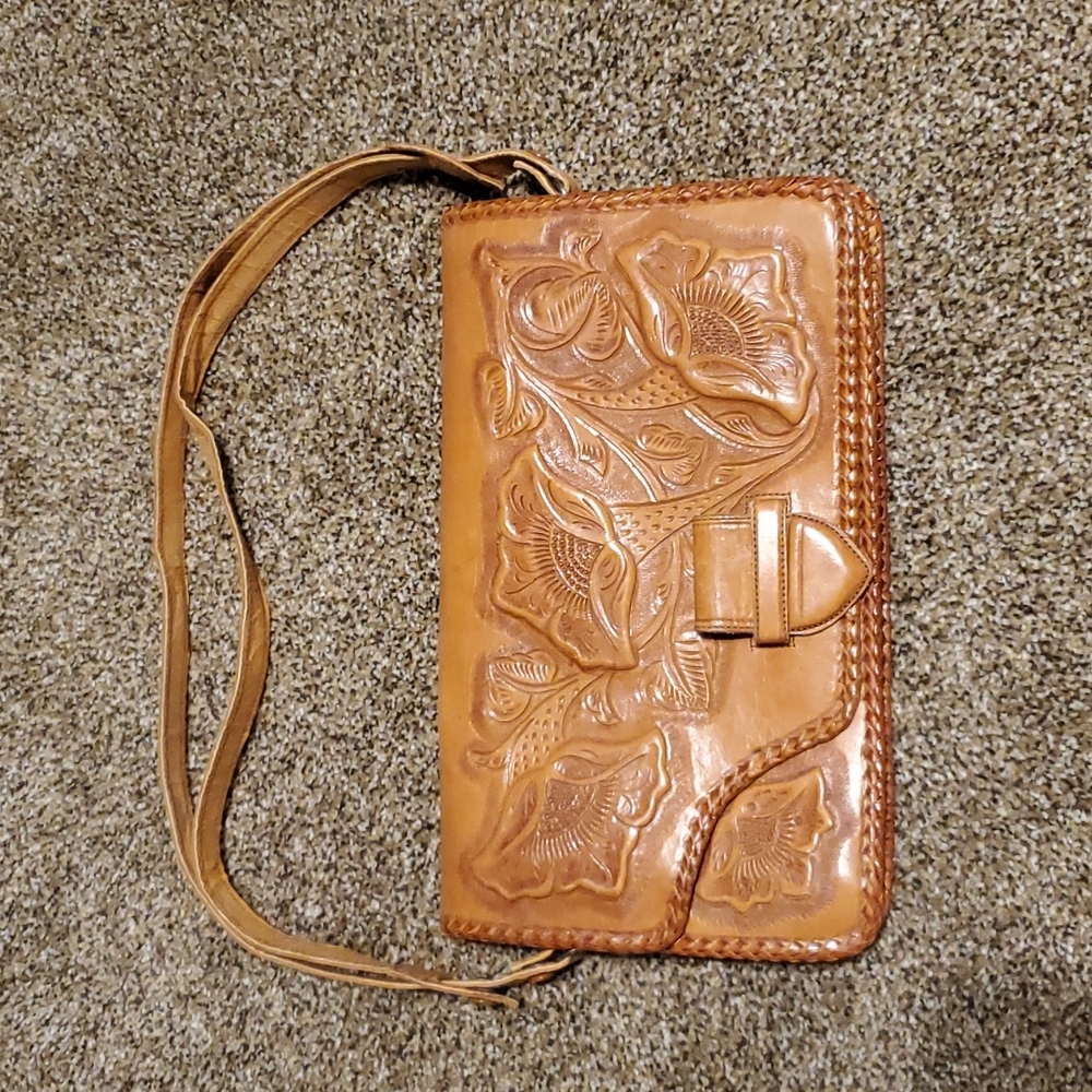 Vintage Beltran.s' leather purse